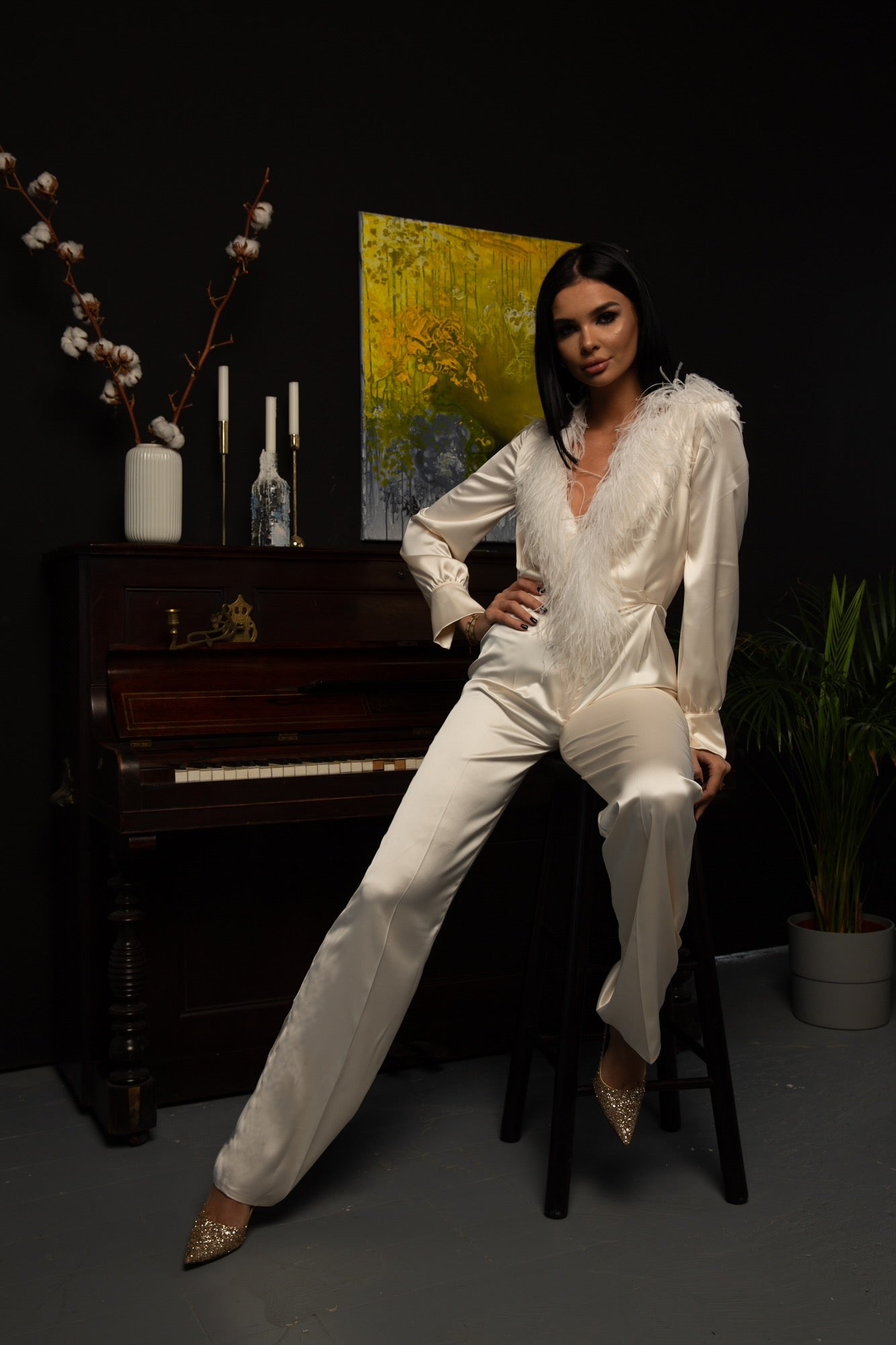 Salopeta Satin cu Aplicatie din Pene, Creamy