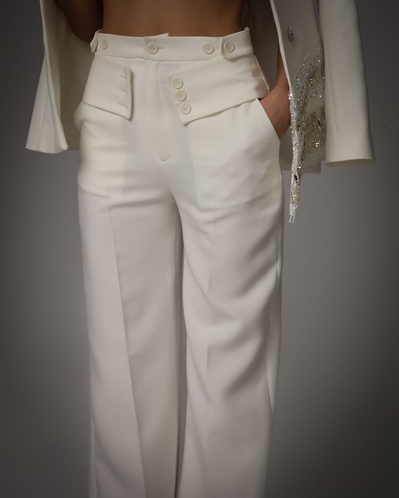 Pantaloni Albi cu Talie Inalta si Croiala Larga, Refined Radiance