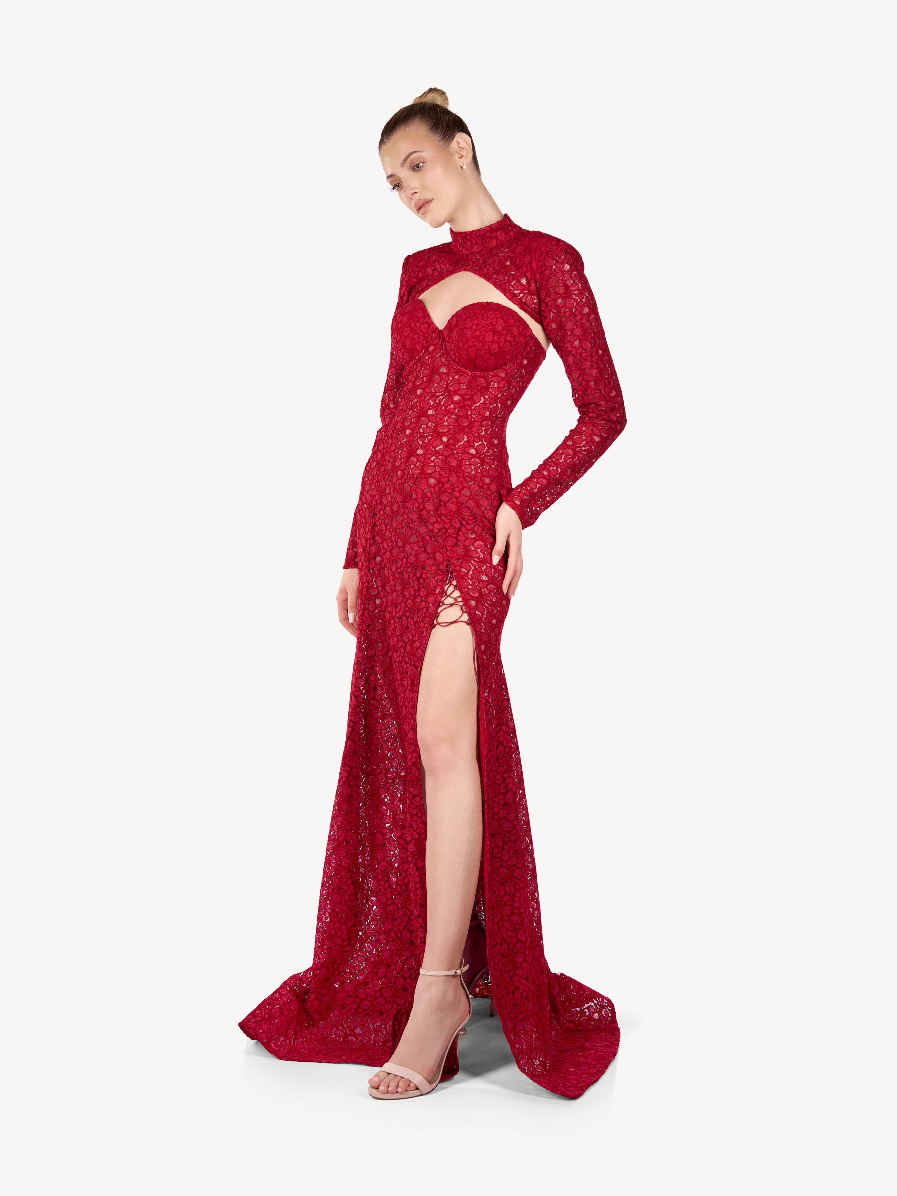 Rochie Maxi din Dantela cu Guler Inalt si Slit Frontal, Scarlett Rouge