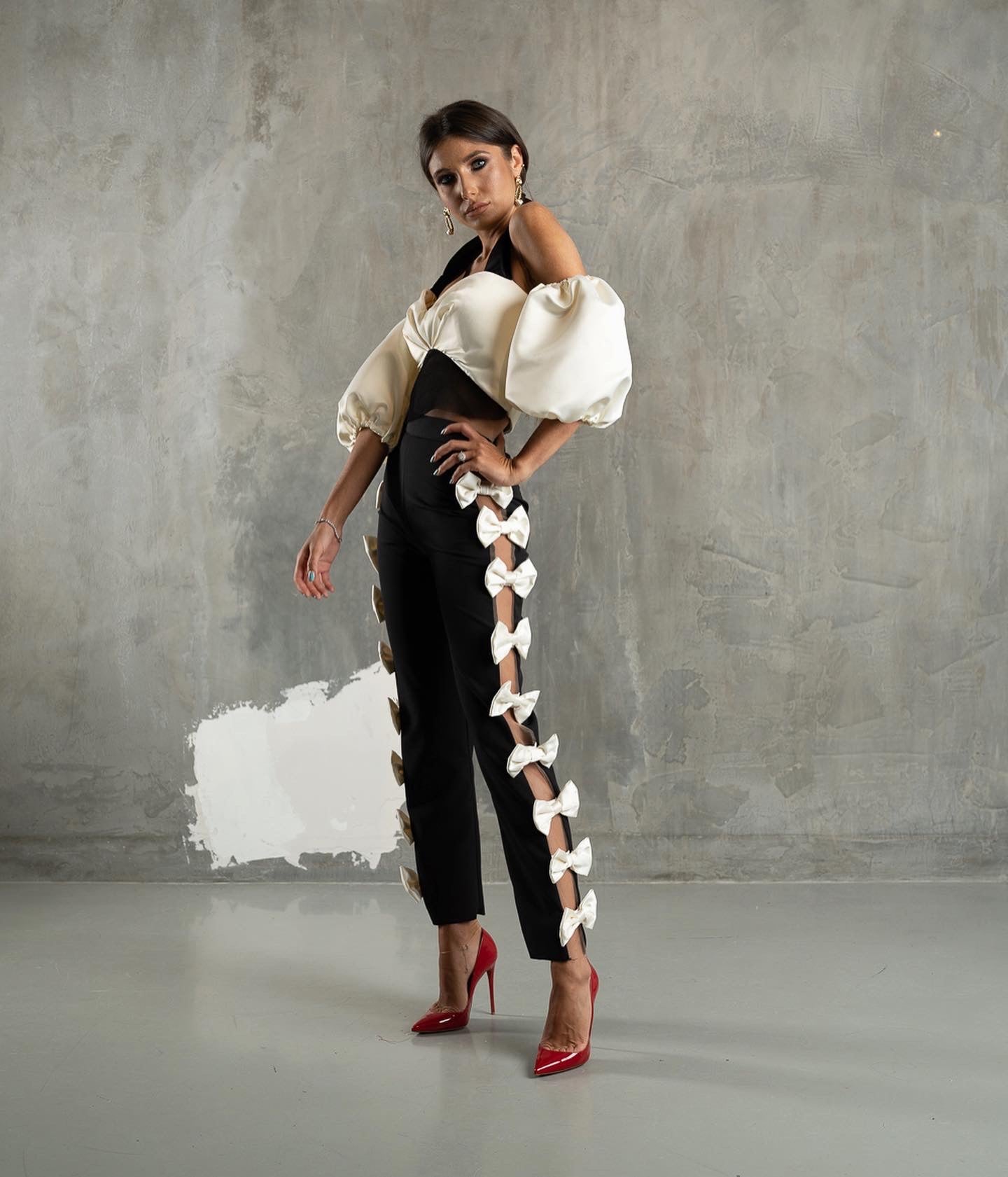 Compleu cu Top Voluminos si Pantaloni cu Fundite, Plenty Bows