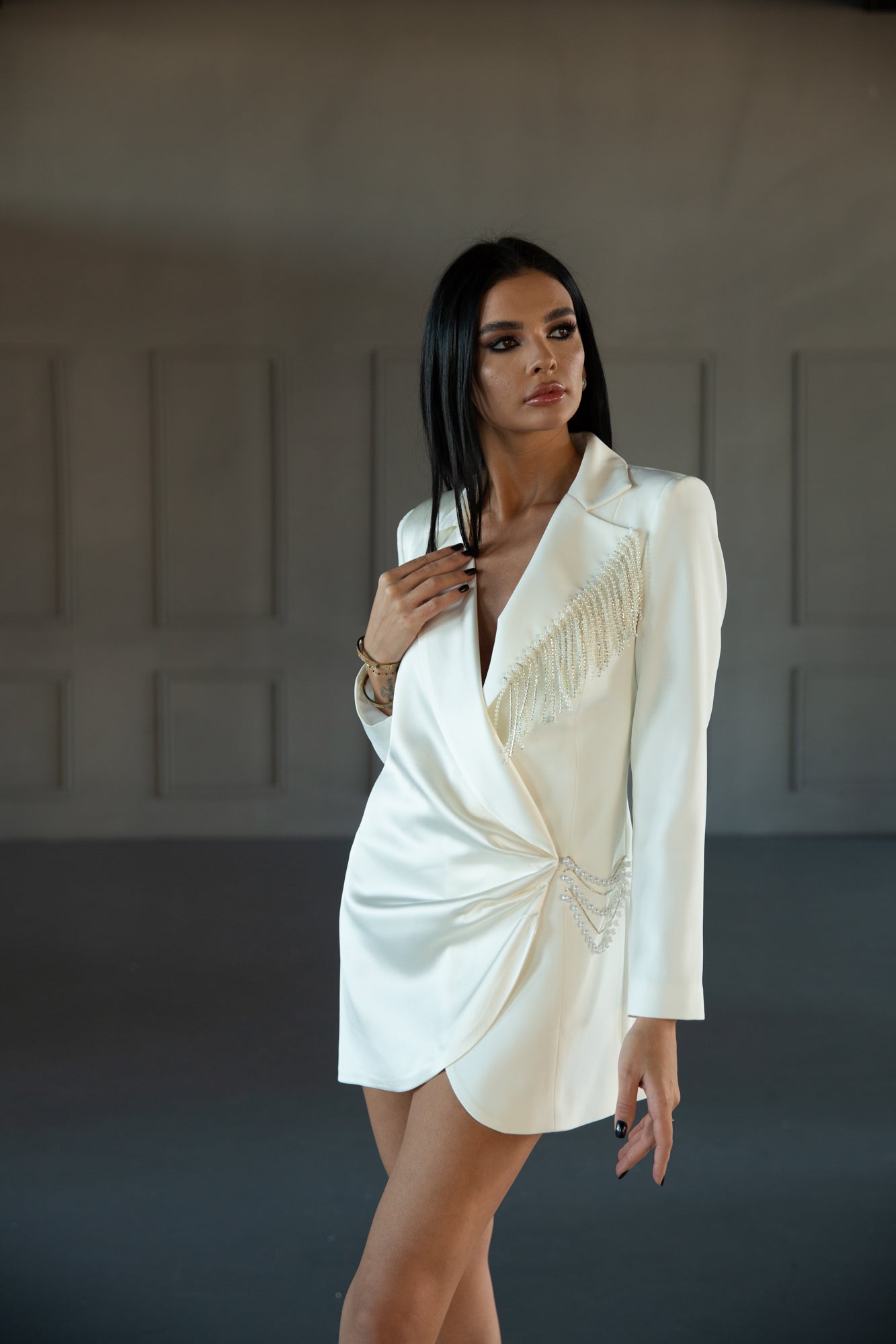 Rochie Sacou Mini Drapata cu Aplicatii Perle, Yvy
